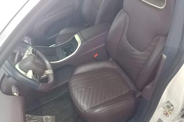 Used Avatr 11 2022 Long-Range Dual-Motor Version 5 Seats Left Front Seat