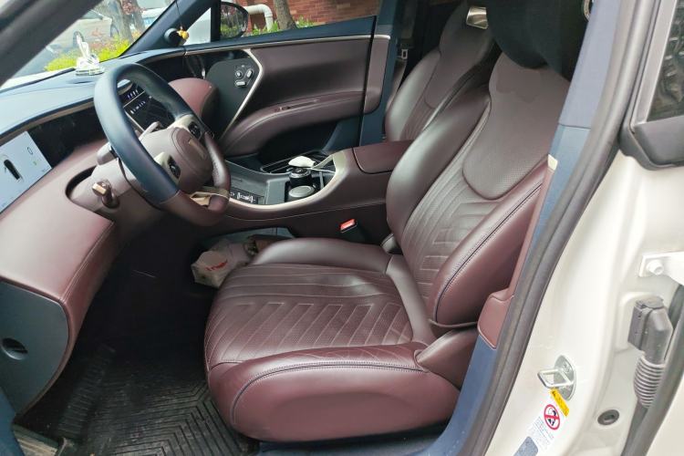 Used Avatr 11 2022 Long-Range Dual-Motor Luxury Edition 5 Seats Left Front Seat