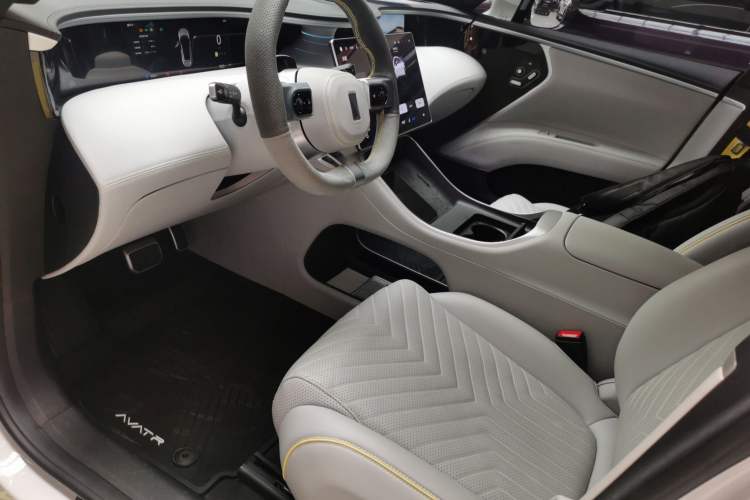 Used Avatr 11 2022 Long-Range Dual-Motor Luxury Edition 4 Seats Left Front Seat