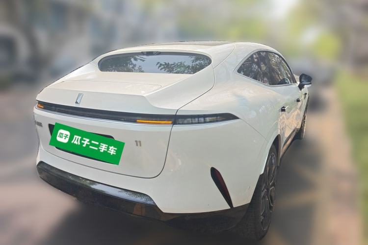 Used Avatr 11 2022 Long-Range Dual-Motor Luxury Edition 4 Seats Rear Right 45 Deg