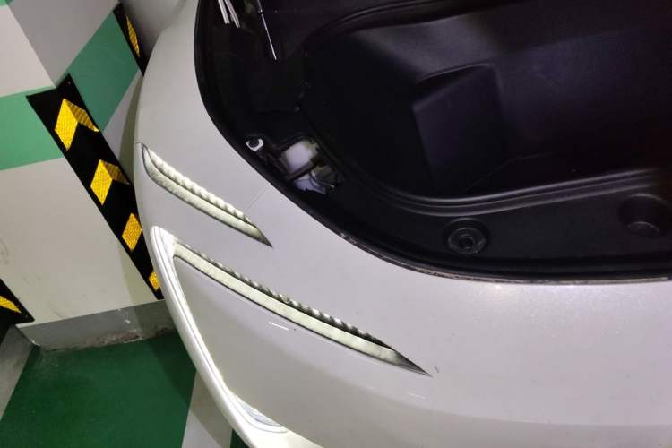 Used Avatr 11 2022 Long-Range Dual-Motor Luxury Edition 5 Seats Right Front Headlight