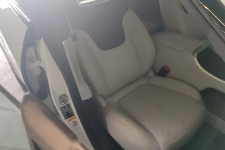 Used Avatr 11 2022 Ultra-Long Range Dual-Motor Luxury Edition 4 Seats Right Front Seat