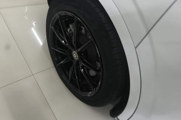 Used Avatr 11 2022 Long-Range Dual-Motor Luxury Edition 4 Seats Right Rear Wheel Hub