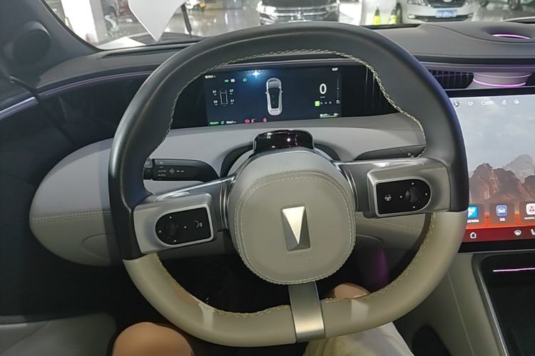 Used Avatr 11 2022 Ultra-Long Range Dual-Motor Luxury Edition 4 Seats Steering Wheel