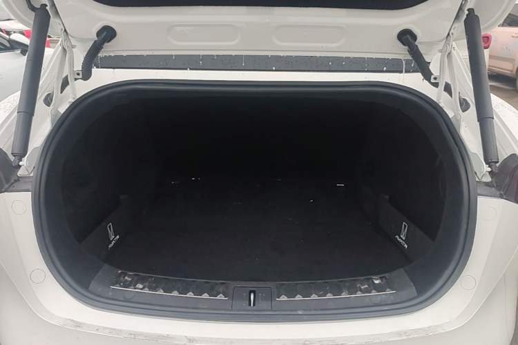 Used Avatr 11 2022 Long-Range Dual-Motor Version 5 Seats Trunk