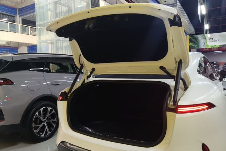 Used Avatr 11 2022 Ultra-Long Range Dual-Motor Luxury Edition 4 Seats Trunk