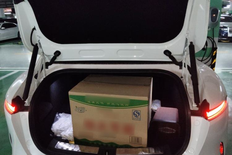 Used Avatr 11 2022 Long-Range Dual-Motor Luxury Edition 5 Seats Trunk