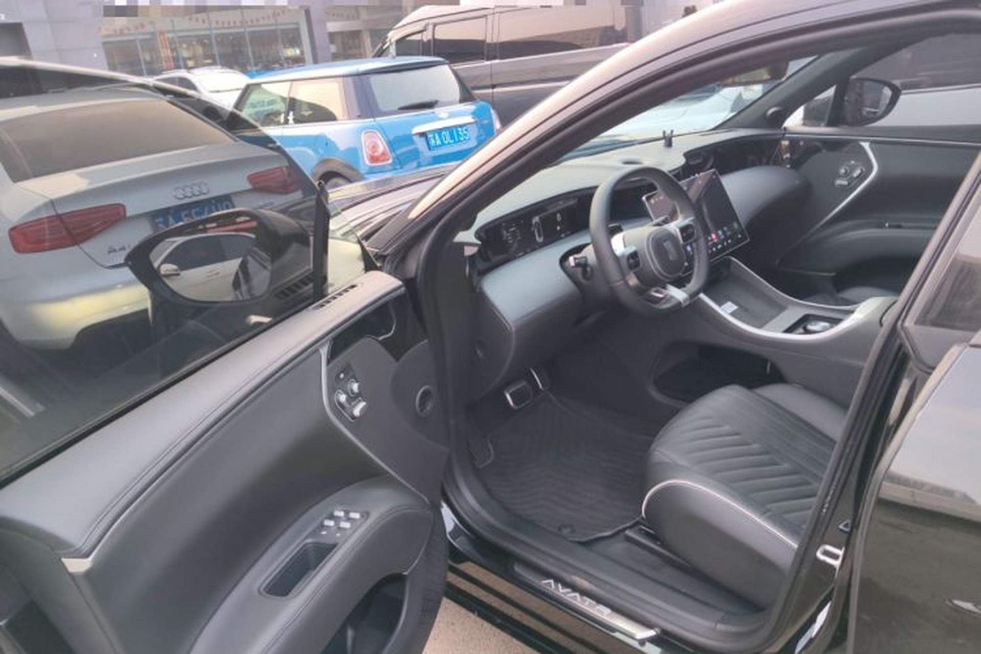 Used Avatr 11 2023 Harmony 90° Luxury Edition Driver Seat