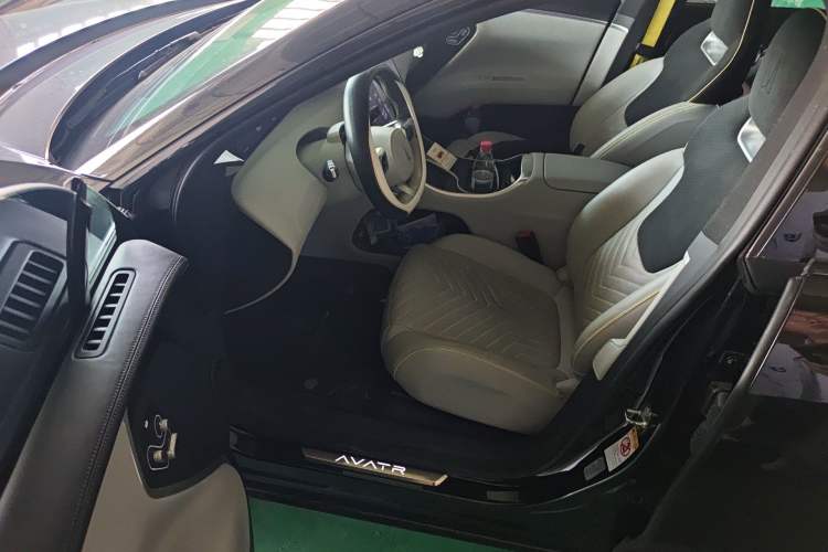 Used Avatr 11 2023 Harmony 90-degree Rear-wheel Drive Edition Driver Seat