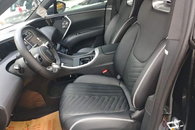 Used Avatr 11 2023 HarmonyOS Edition Smart Enjoyment Upgrade Model 90-Degree Luxury Edition Left Front Seat