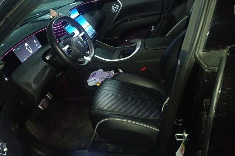 Used Avatr 11 2023 Harmony 90° Luxury Edition Left Front Seat
