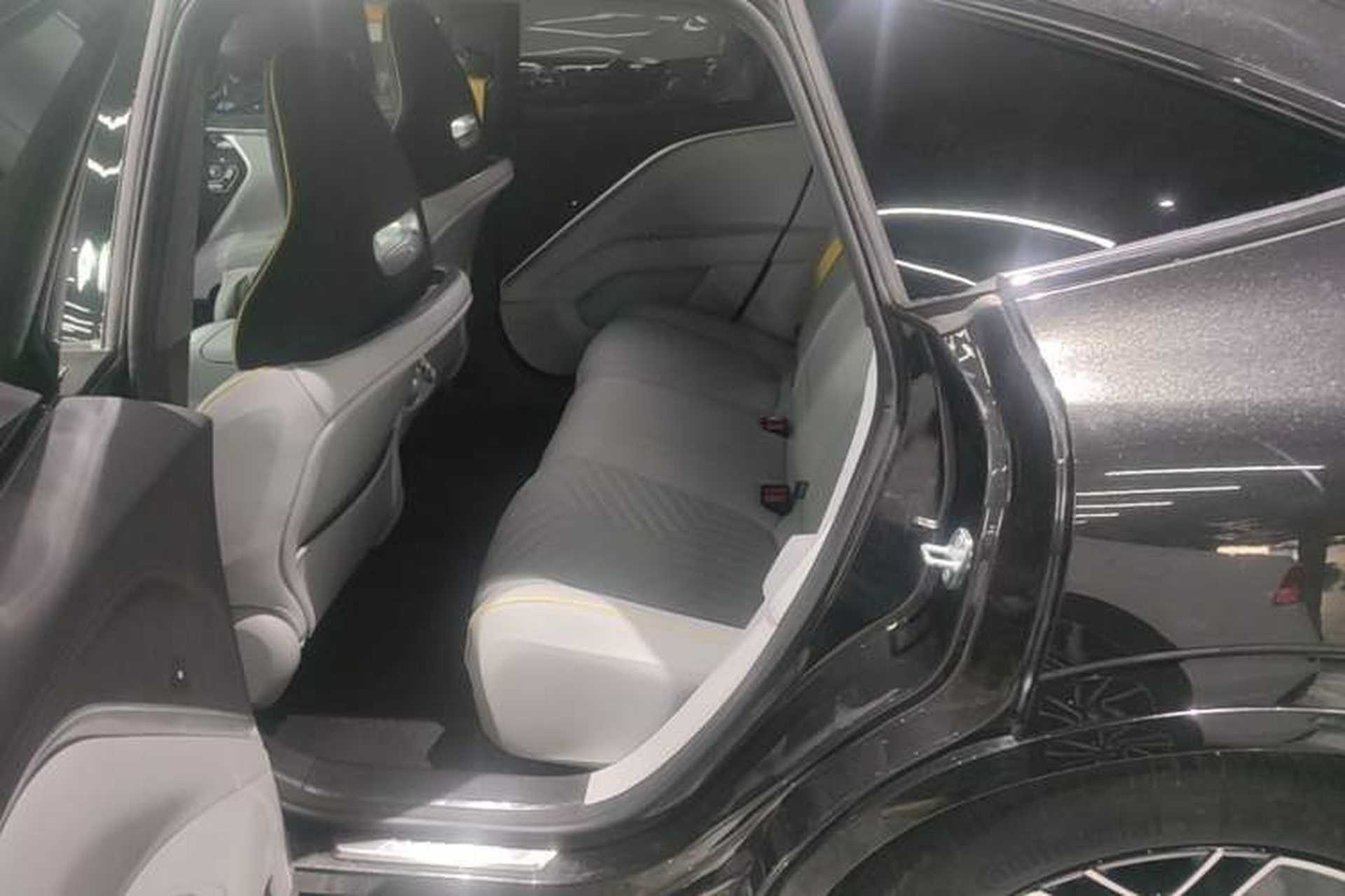 Used Avatr 11 2023 Harmony 90° Luxury Edition Left Rear Seat