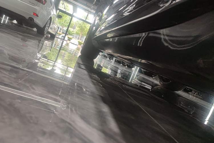 Used Avatr 11 2023 Harmony 90° Luxury Edition Left Side Sill