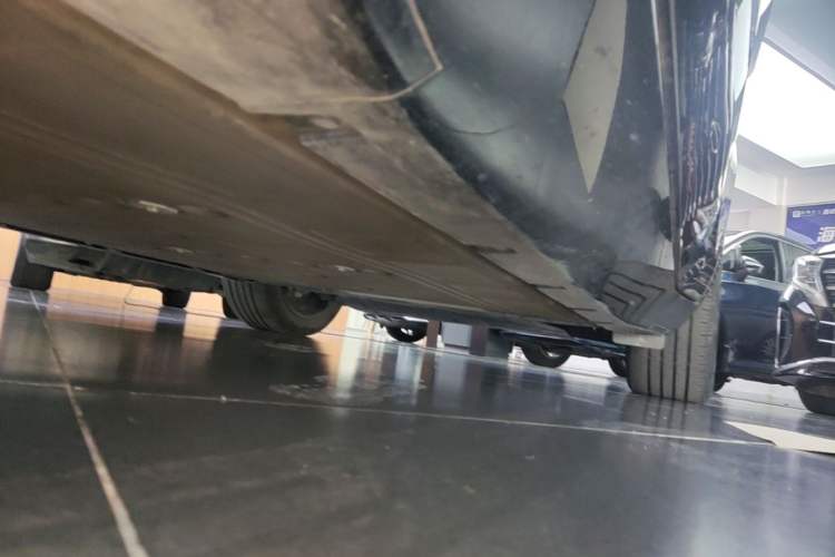 Used Avatr 11 2023 Harmony 90° Four-Wheel Drive Version Left Side Sill