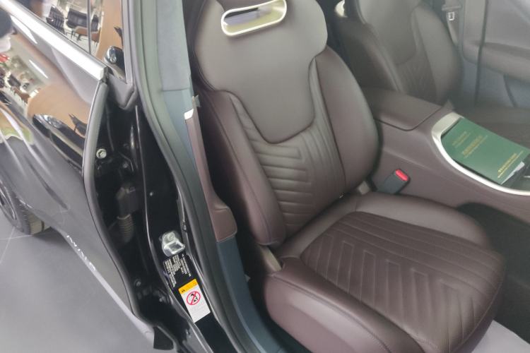 Used Avatr 11 2023 Harmony 90° Four-Wheel Drive Version Right Front Seat