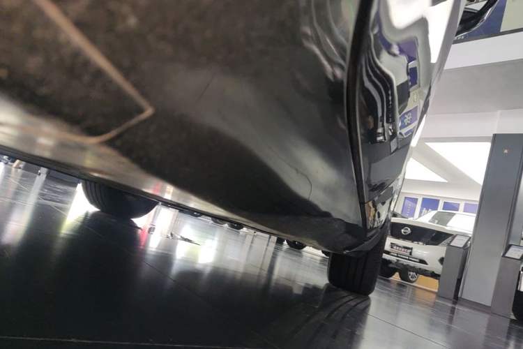 Used Avatr 11 2023 Harmony 90° Four-Wheel Drive Version Right Side Sill