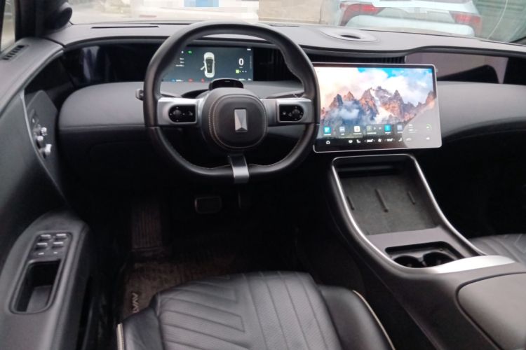 Used Avatr 11 2023 HarmonyOS Edition Smart Enjoyment Upgrade Model 90-Degree Luxury Edition Steering Wheel