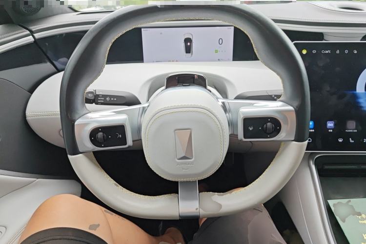 Used Avatr 11 2023 Harmony 90° Luxury Edition Steering Wheel