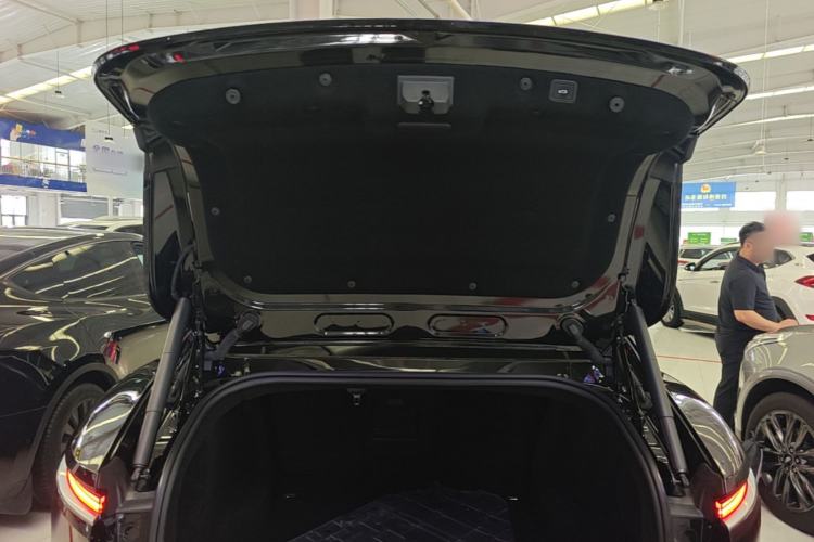 Used Avatr 11 2023 Harmony 90° Four-Wheel Drive Version Trunk
