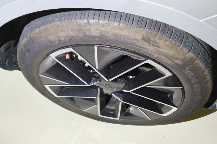 Used Avatr 11 2023 Harmony 90-degree Rear-wheel Drive Edition Right Front Wheel Hub