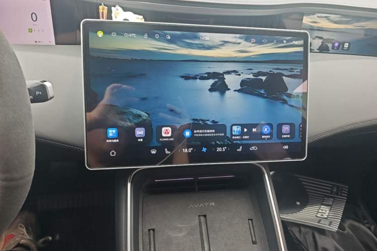 Used Avatr 11 2023 HarmonyOS Version Smart Enjoyment Upgrade Model 90-Degree Rear-Wheel Drive Edition Audio And AC Panel
