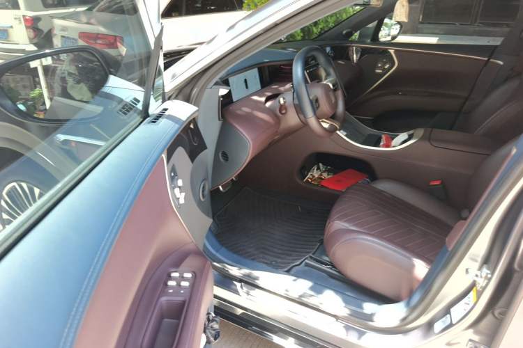 Used Avatr 11 2023 Harmony 116° Luxury Edition Driver Seat