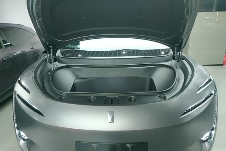 Used Avatr 11 2023 Harmony 90° Luxury Edition Engine Bay