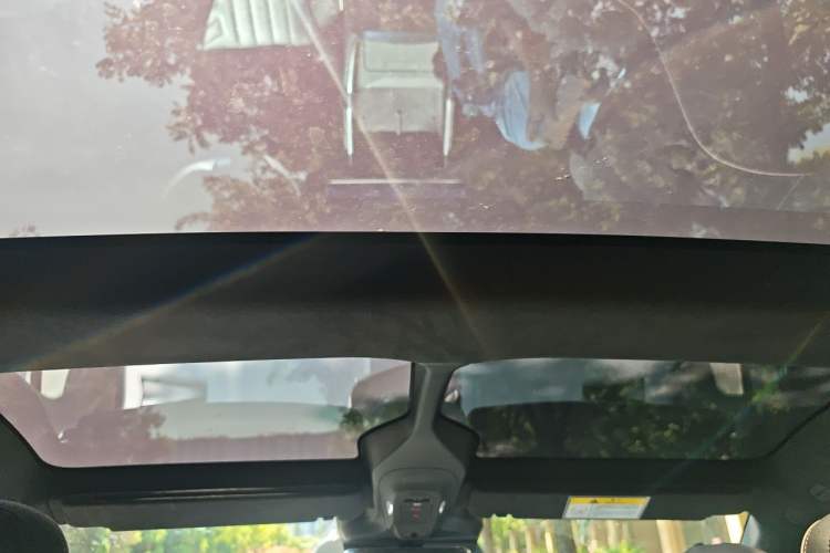Used Avatr 11 2023 Long-Range Single-Motor Version 5 Seats Headliner