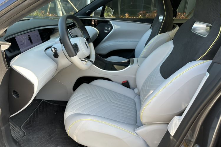 Used Avatr 11 2023 Harmony 90-degree Rear-wheel Drive Edition Interior 2