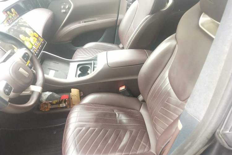 Used Avatr 11 2023 Harmony 90° Luxury Edition Left Front Seat