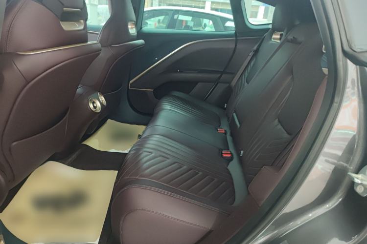 Used Avatr 11 2023 HarmonyOS Version Smart Enjoyment Upgrade Model 90-Degree Rear-Wheel Drive Edition Left Rear Seat