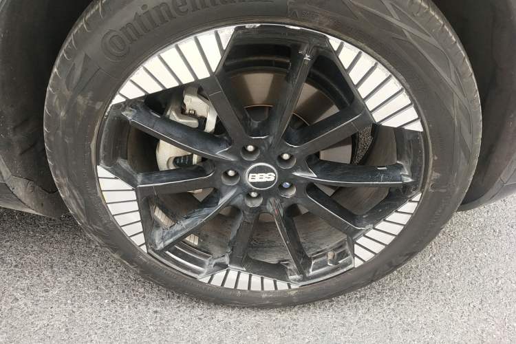 Used Avatr 11 2023 Harmony 90° Luxury Edition Right Front Wheel Hub
