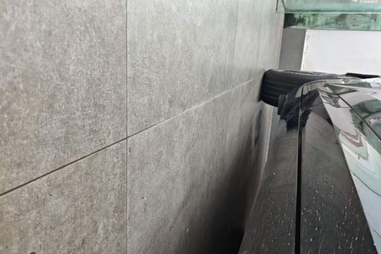 Used Avatr 11 2023 Harmony 90-degree Rear-wheel Drive Edition Right Side Sill