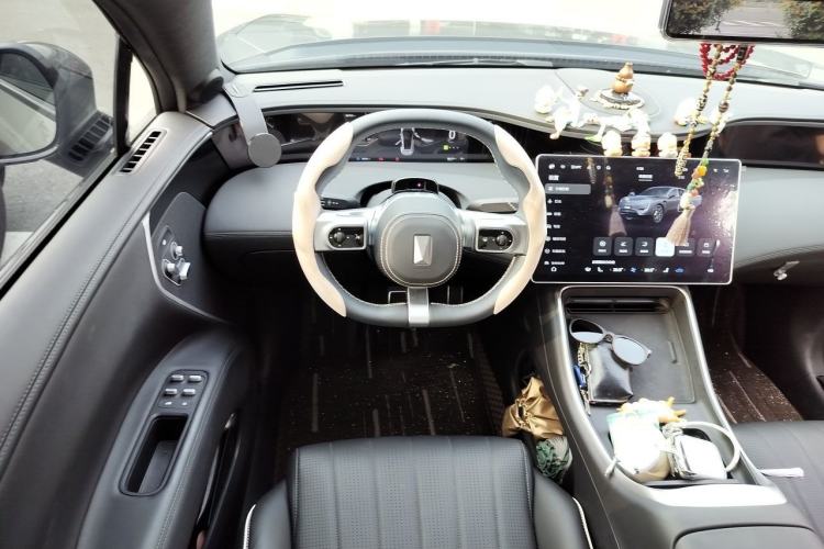 Used Avatr 11 2023 Long-Range Single-Motor Version 5 Seats Steering Wheel
