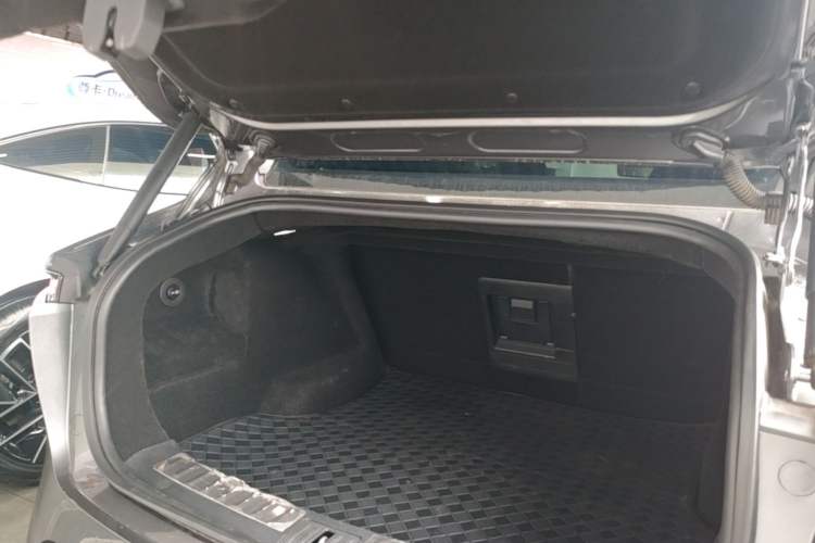 Used Avatr 11 2023 Harmony 90-degree Rear-wheel Drive Edition Trunk