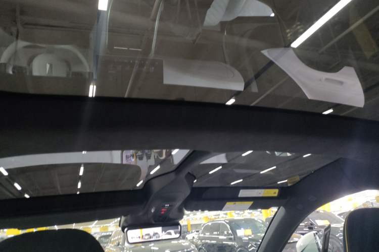 Used Avatr 11 2023 Harmony 90-degree Rear-wheel Drive Business Edition Headliner