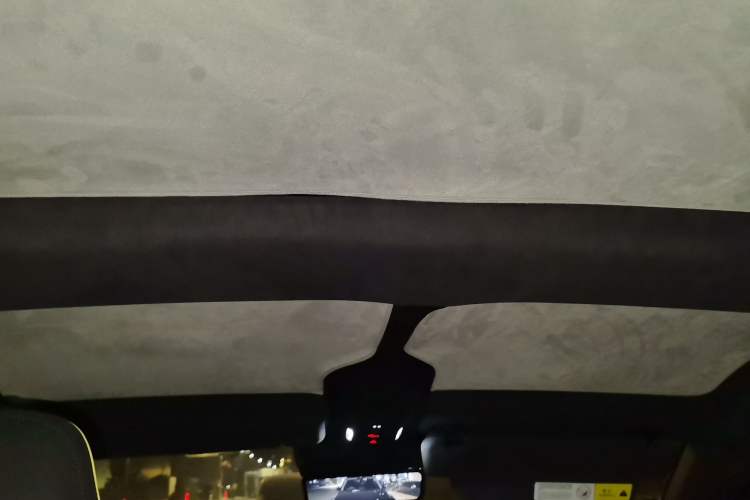 Used Avatr 11 2023 Long-Range Single-Motor Version 5 Seats Headliner