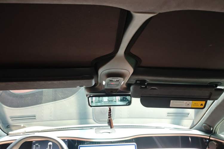 Used Avatr 11 2023 HarmonyOS Version Smart Enjoyment Upgrade Model 90-Degree Rear-Wheel Drive Edition Headliner