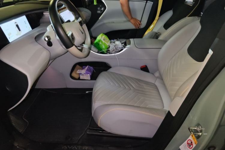 Used Avatr 11 2023 Harmony 90° Luxury Edition Left Front Seat
