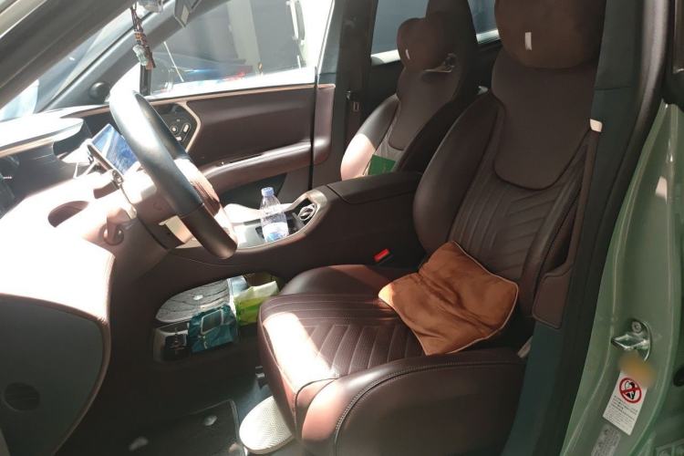 Used Avatr 11 2023 HarmonyOS Version Smart Enjoyment Upgrade Model 90-Degree Rear-Wheel Drive Edition Left Front Seat