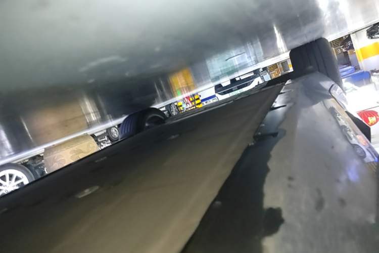 Used Avatr 11 2023 Harmony 90-degree Rear-wheel Drive Edition Right Side Sill