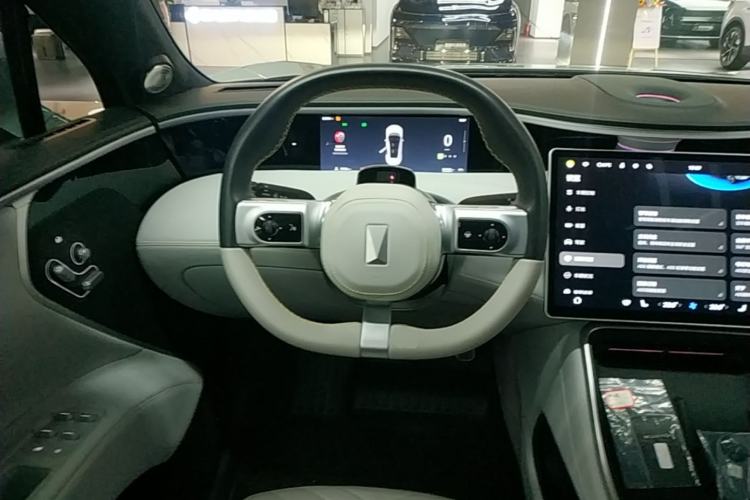 Used Avatr 11 2023 Long-Range Single-Motor Version 5 Seats Steering Wheel