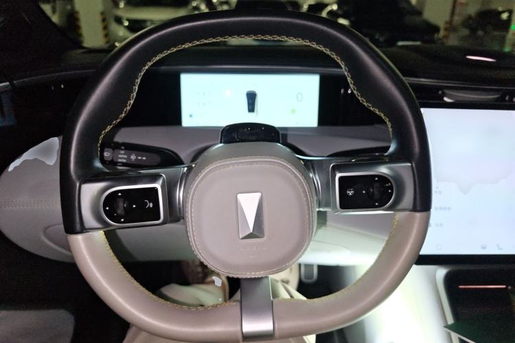 Used Avatr 11 2023 Harmony 90° Luxury Edition Steering Wheel