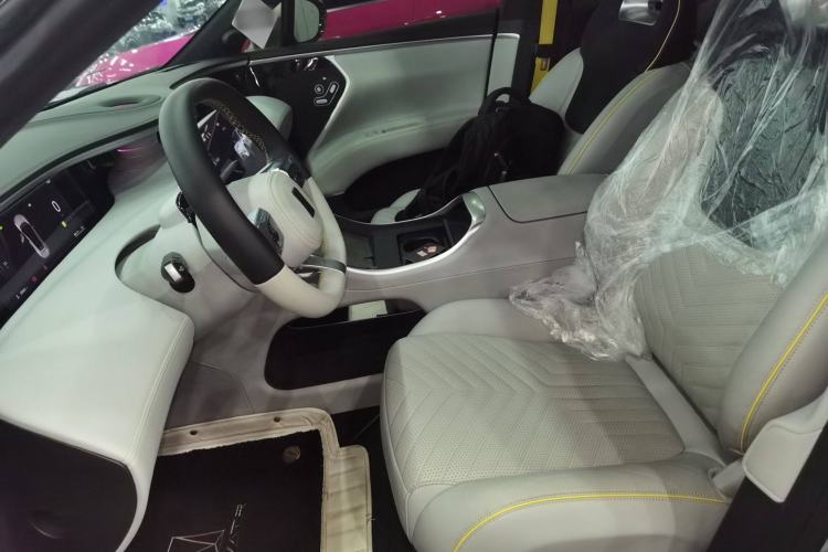 Used Avatr 11 2023 Harmony 116° Luxury Edition Left Front Seat