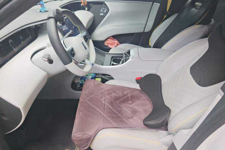 Used Avatr 11 2023 Harmony 90-degree Rear-wheel Drive Business Edition Left Front Seat
