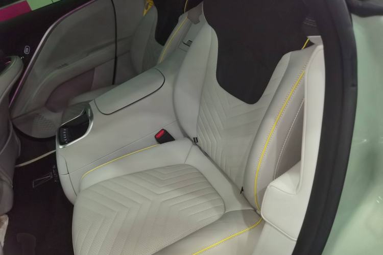 Used Avatr 11 2023 Harmony 116° Luxury Edition Left Rear Seat