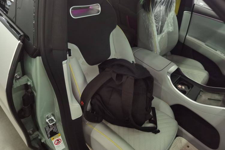 Used Avatr 11 2023 Harmony 116° Luxury Edition Right Front Seat