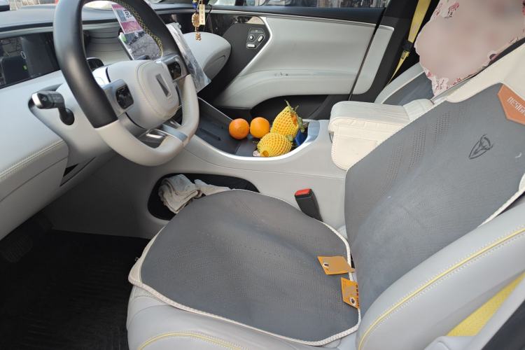 Used Avatr 11 2023 HarmonyOS Version Smart Enjoyment Upgrade Model 90-Degree Rear-Wheel Drive Edition Driver Seat