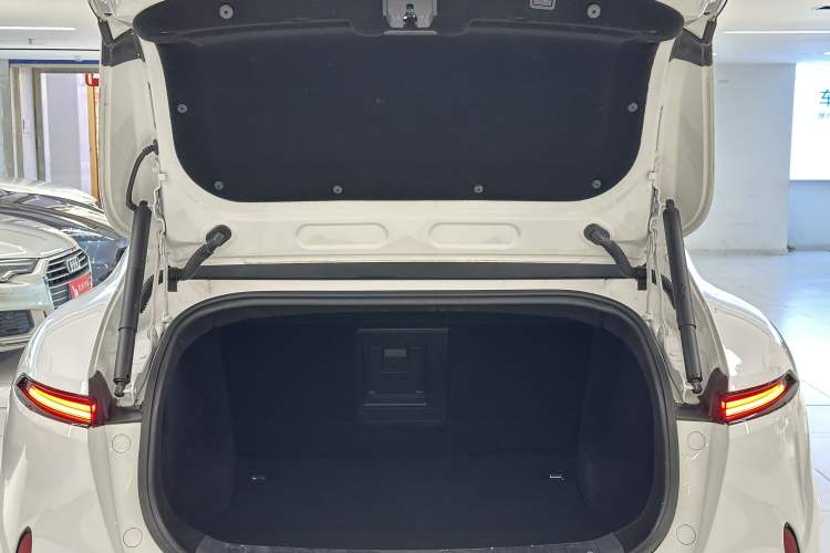 Used Avatr 11 2023 HarmonyOS Version Smart Enjoyment Upgrade Model 90-Degree Rear-Wheel Drive Edition Exterior 7