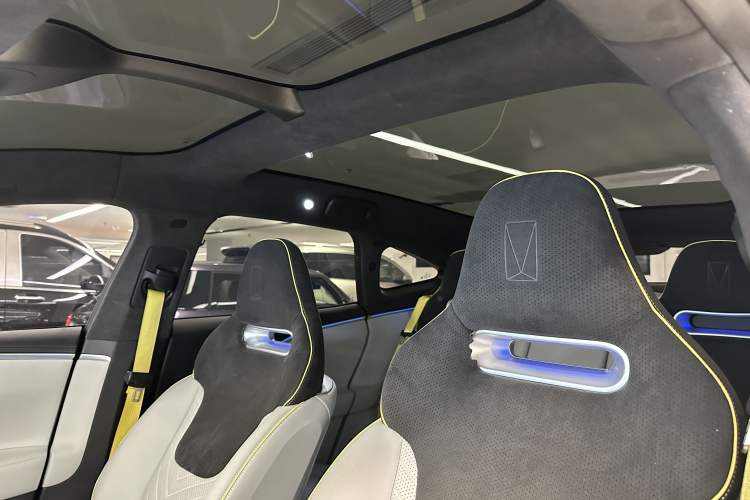 Used Avatr 11 2023 HarmonyOS Version Smart Enjoyment Upgrade Model 90-Degree Rear-Wheel Drive Edition Interior 2